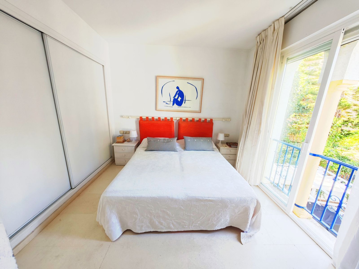 Se vende Apartamento Planta Media de 2 dormitorios en Costa Del Sol, Málaga, España