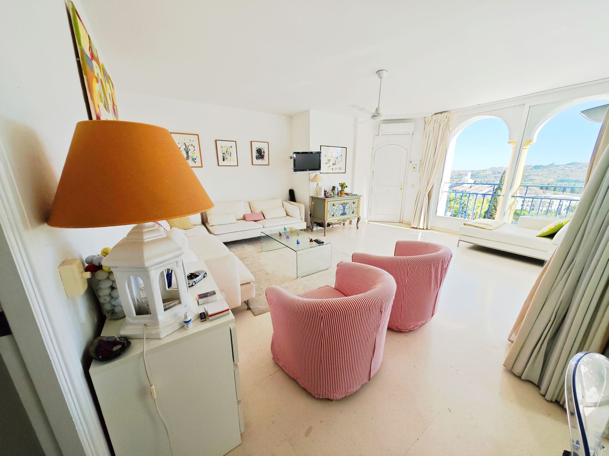Se vende Apartamento Planta Media de 2 dormitorios en Costa Del Sol, Málaga, España