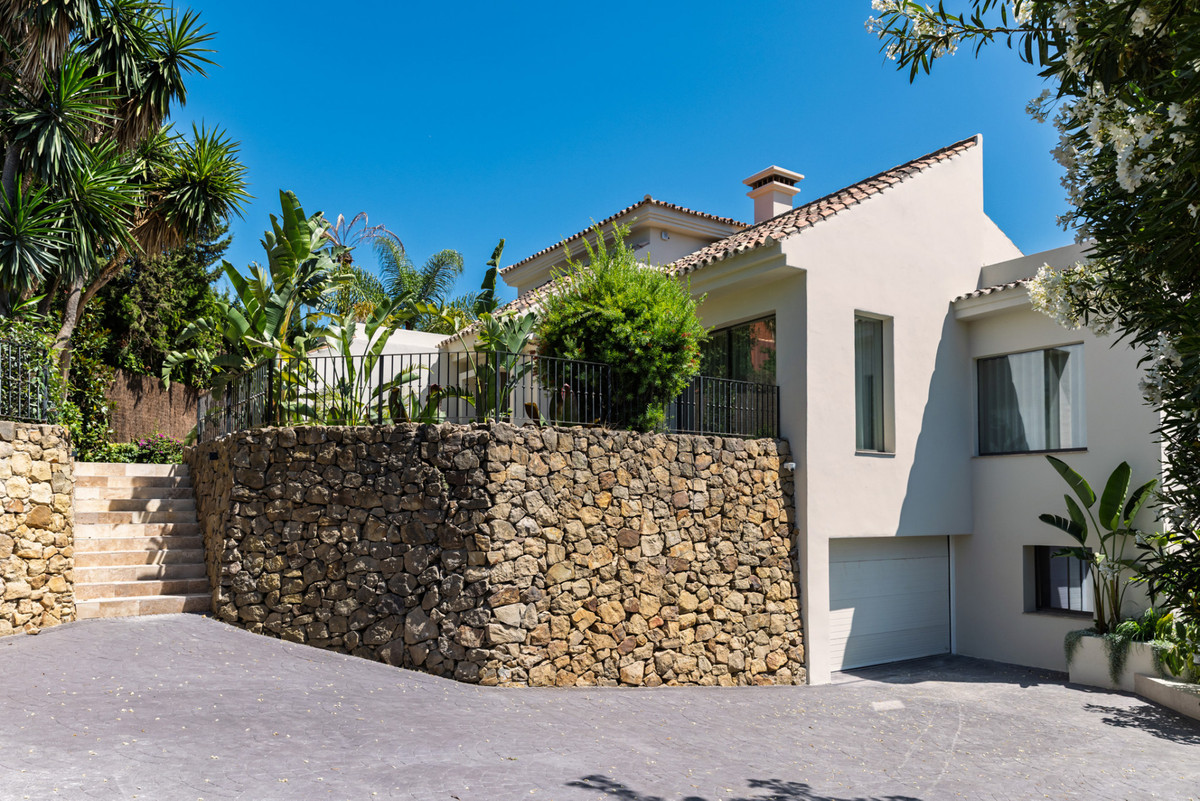 Se vende Villa - Chalet de 5 dormitorios en Costa Del Sol, Málaga, España