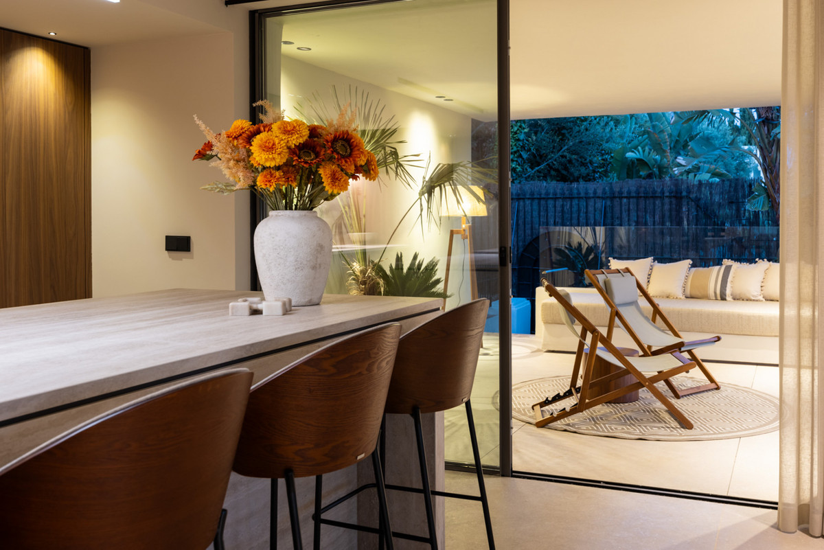 Se vende Villa - Chalet de 5 dormitorios en Costa Del Sol, Málaga, España