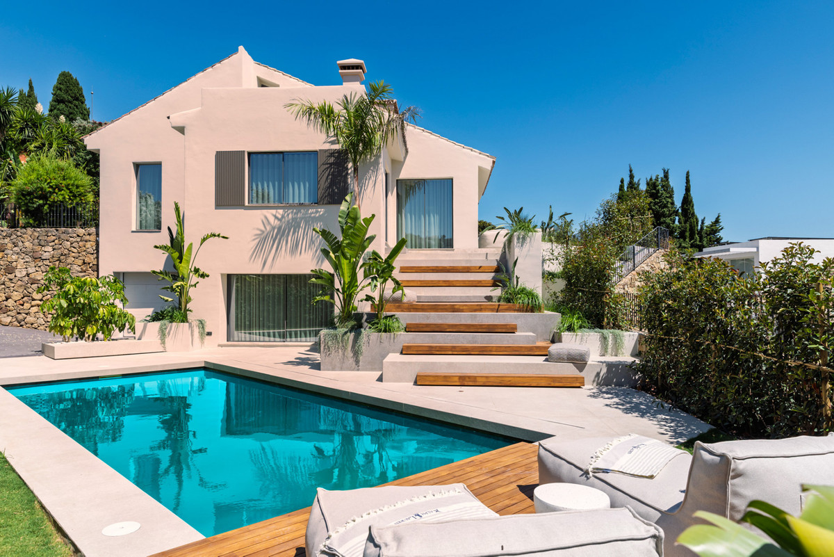 Se vende Villa - Chalet de 5 dormitorios en Costa Del Sol, Málaga, España