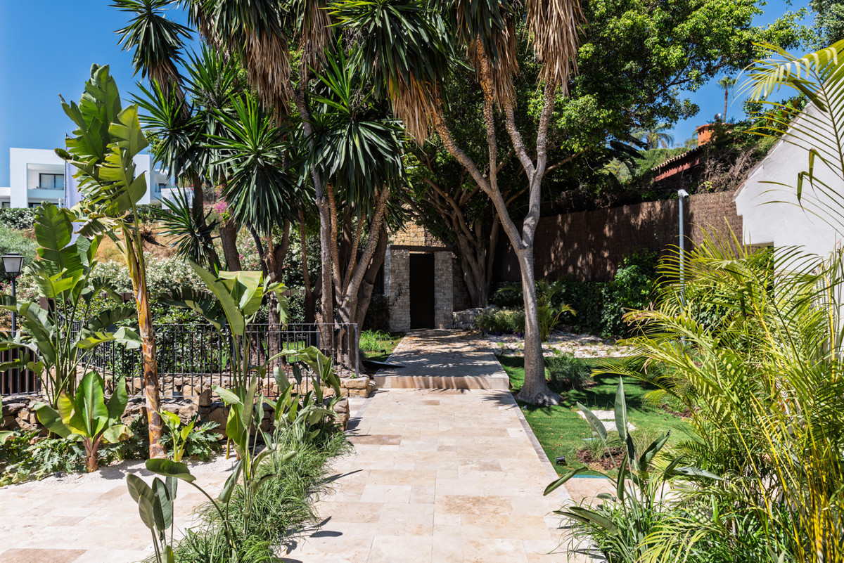 Se vende Villa - Chalet de 5 dormitorios en Costa Del Sol, Málaga, España
