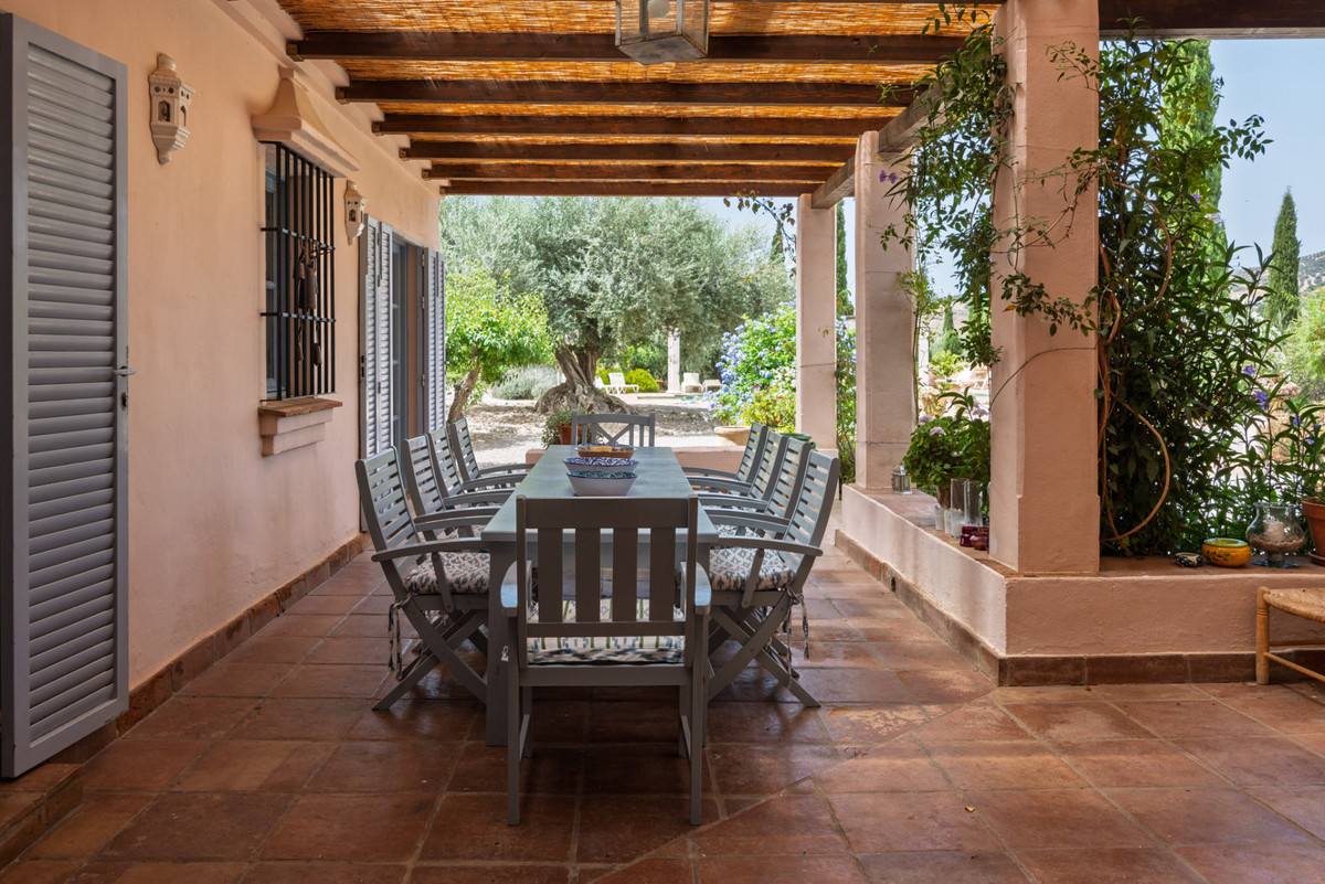 7 Bed Commercial unit for sale in Periana Costa Del Sol East, Málaga, Spain