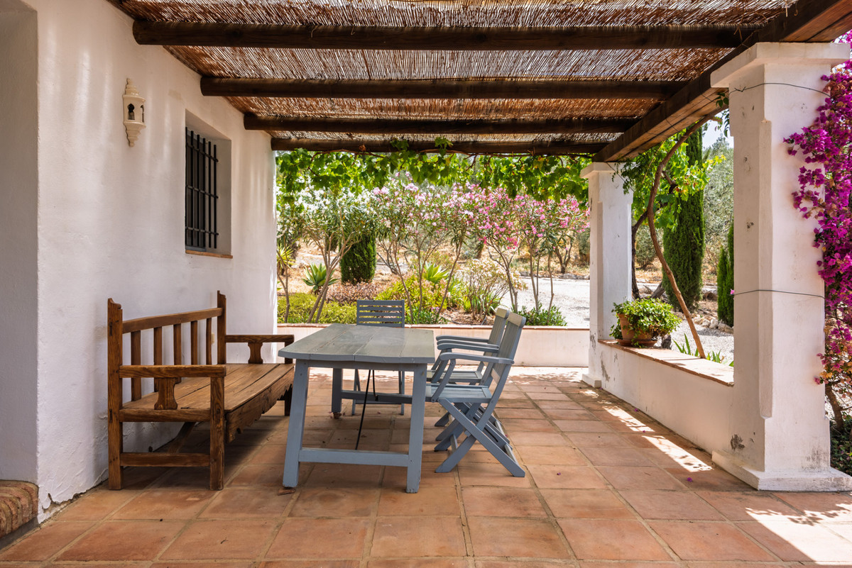 7 Bed Commercial unit for sale in Periana Costa Del Sol East, Málaga, Spain