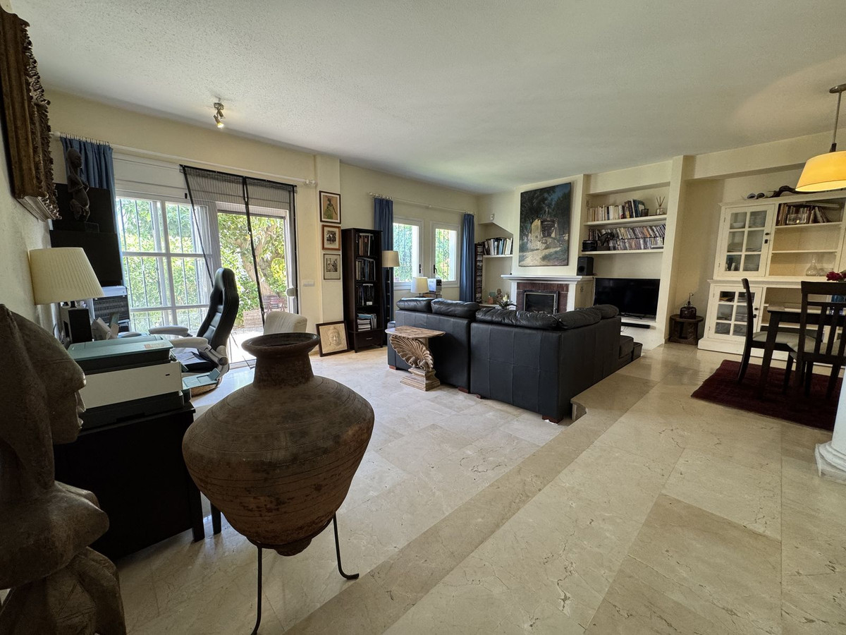3 Bed Townhouse for sale in Estepona Costa Del Sol, Málaga, Spain