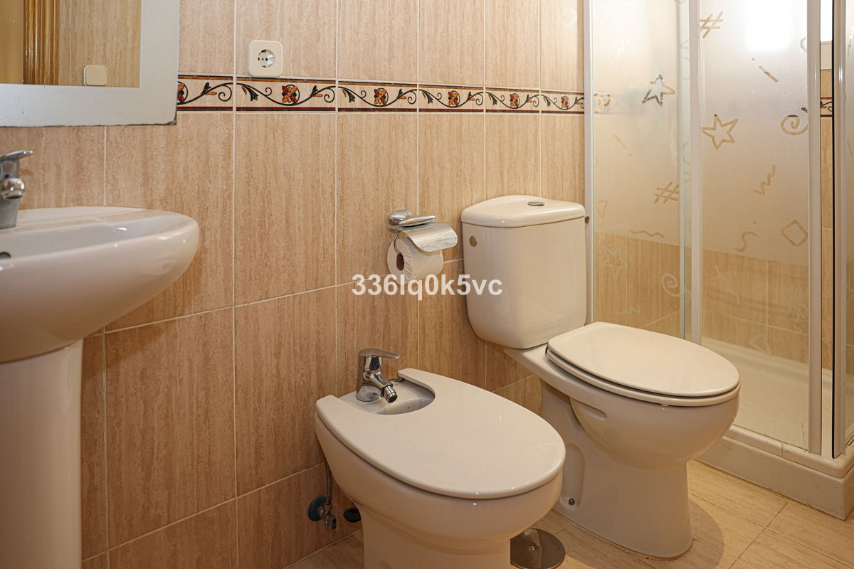 2 Bed Apartment for sale in Benahavís Costa Del Sol, Málaga, Spain