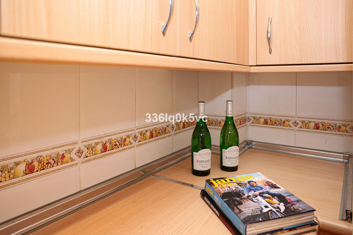 2 Bed Apartment for sale in Benahavís Costa Del Sol, Málaga, Spain