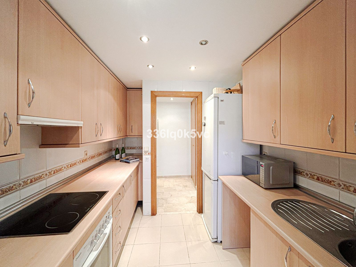 2 Bed Apartment for sale in Benahavís Costa Del Sol, Málaga, Spain