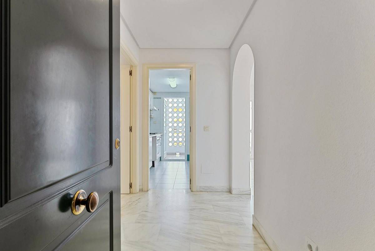 Se vende Estudio Planta Media de 2 dormitorios en Costa Del Sol, Málaga, España