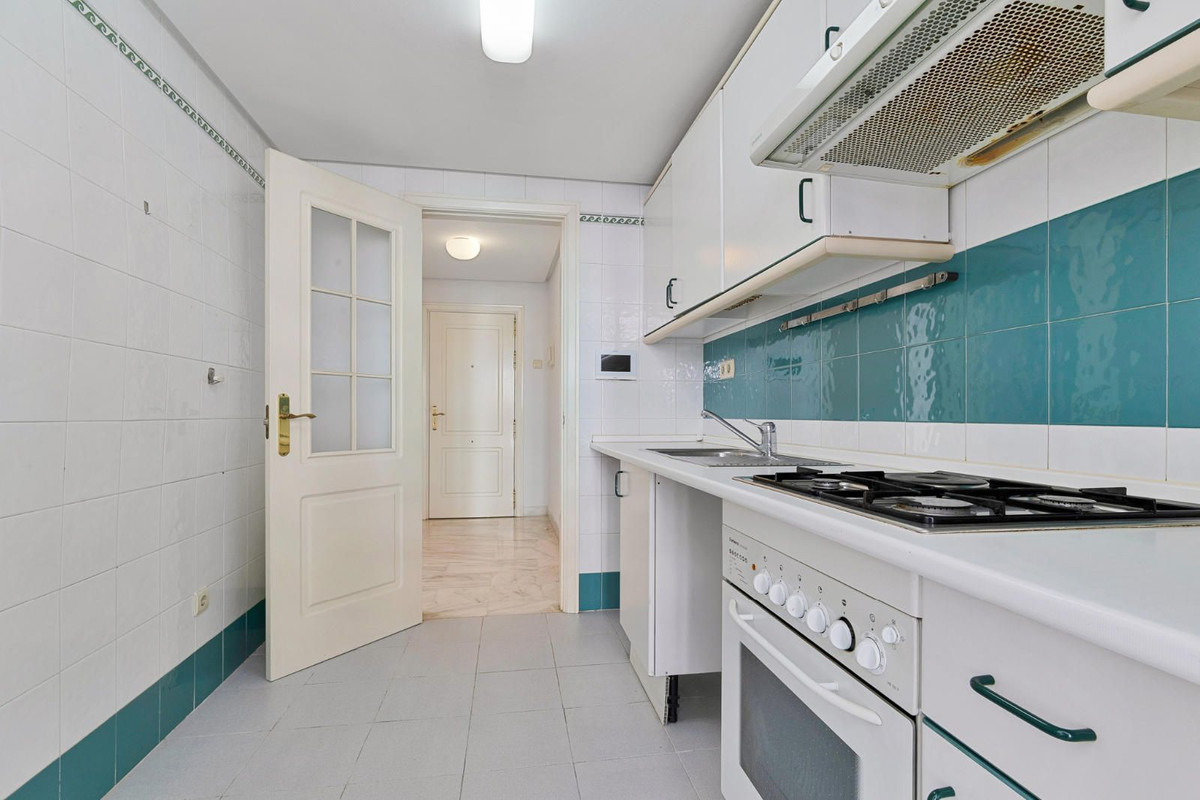 Se vende Estudio Planta Media de 2 dormitorios en Costa Del Sol, Málaga, España