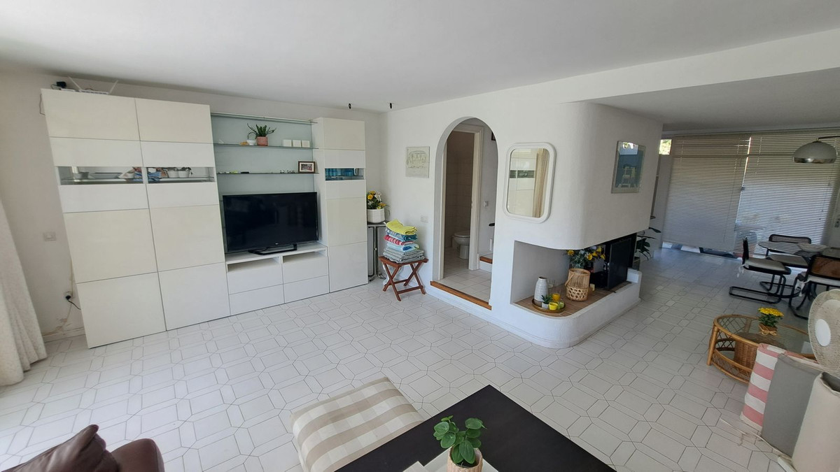 3 Bed Townhouse for sale in Miraflores Costa Del Sol, Málaga, Spain