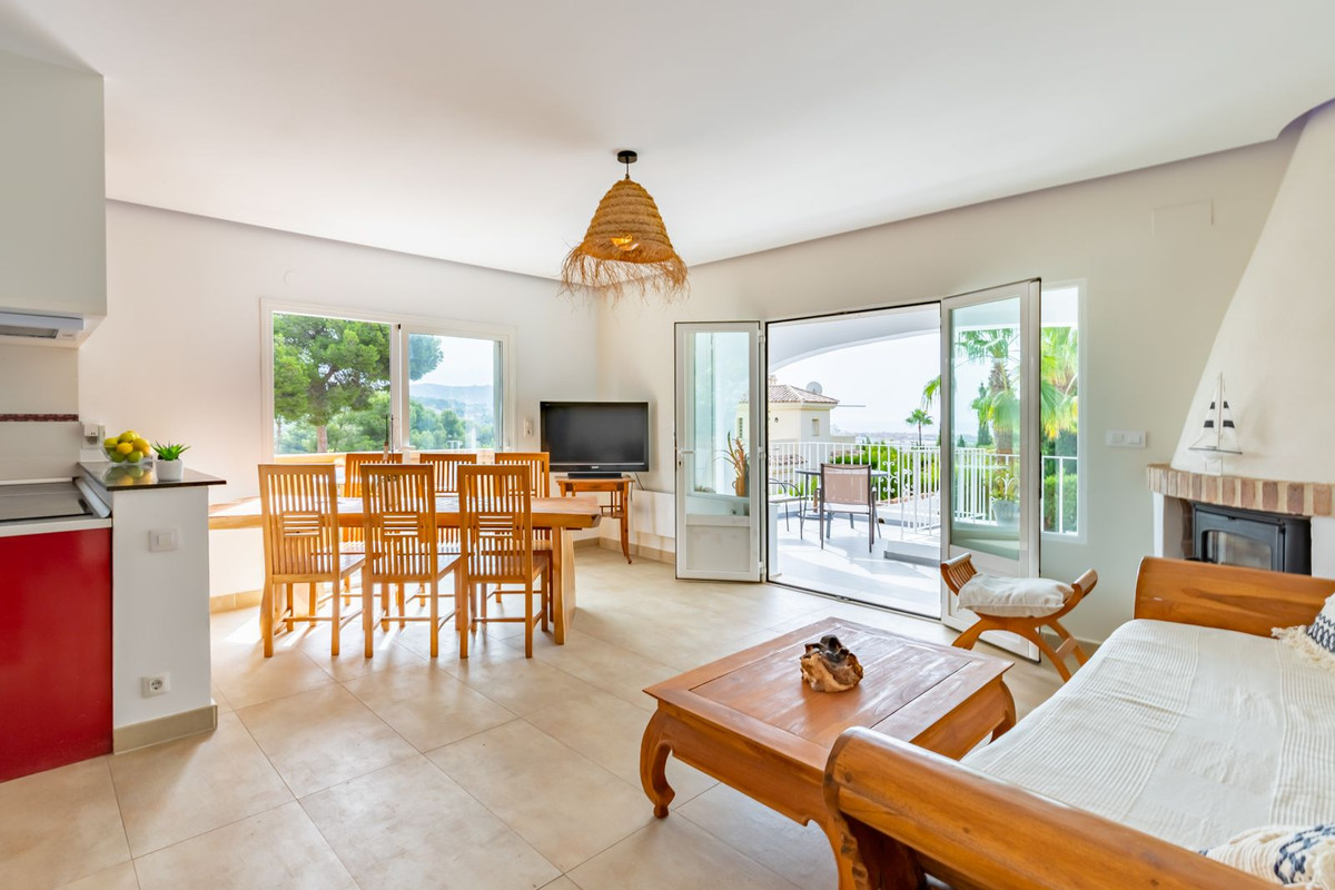 Se vende Villa - Chalet de 3 dormitorios en Costa Blanca, Alicante, España
