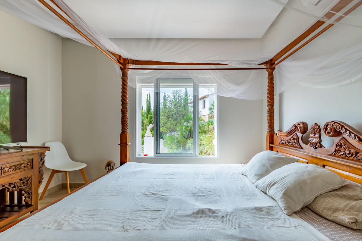 Se vende Villa - Chalet de 3 dormitorios en Costa Blanca, Alicante, España