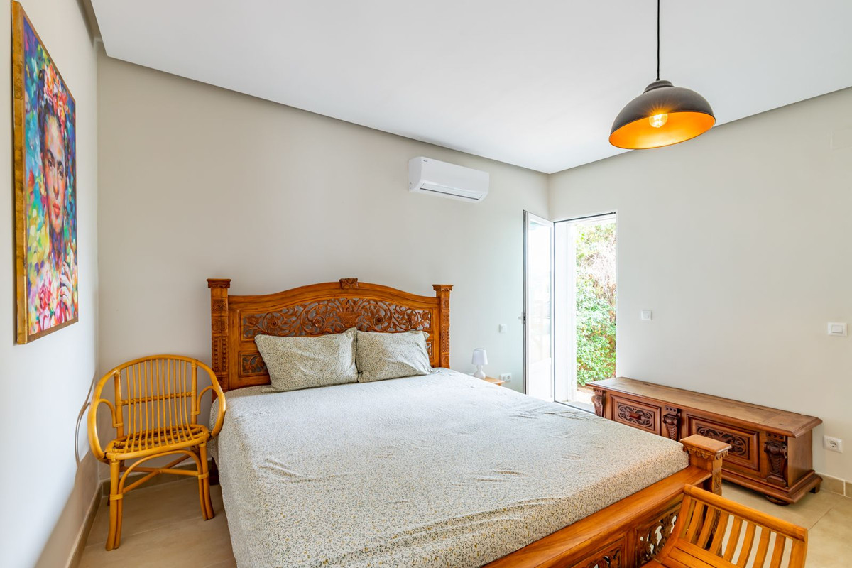 Se vende Villa - Chalet de 3 dormitorios en Costa Blanca, Alicante, España