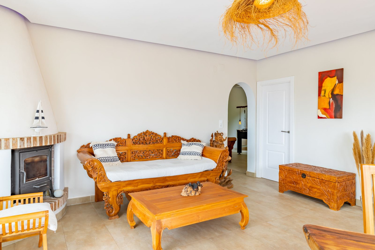 Se vende Villa - Chalet de 3 dormitorios en Costa Blanca, Alicante, España