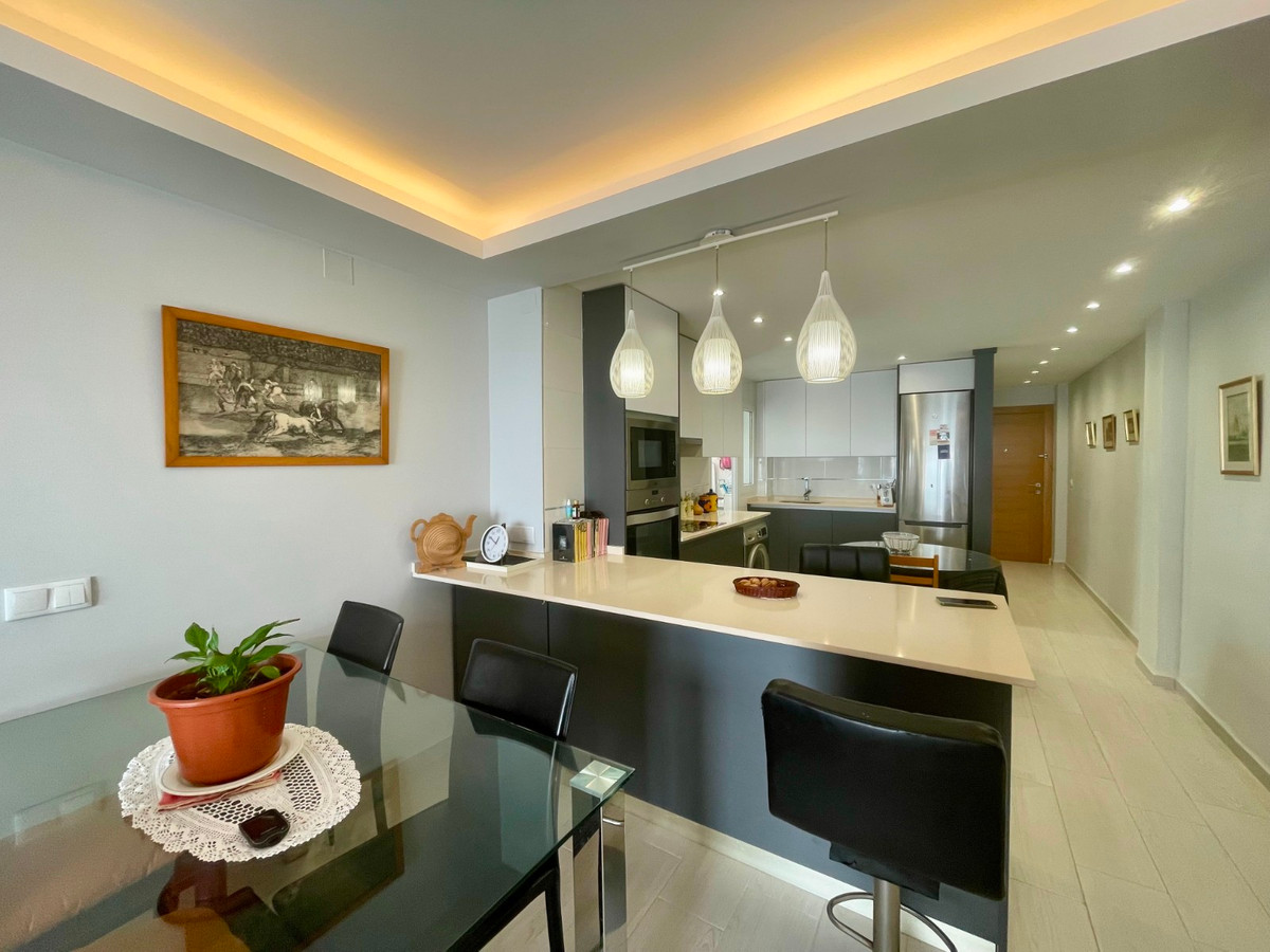Se vende Apartamento Planta Media de 3 dormitorios en Costa Blanca, Alicante, España