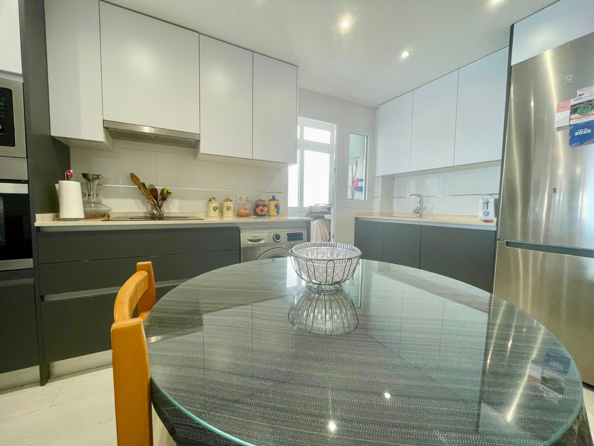 Se vende Apartamento Planta Media de 3 dormitorios en Costa Blanca, Alicante, España