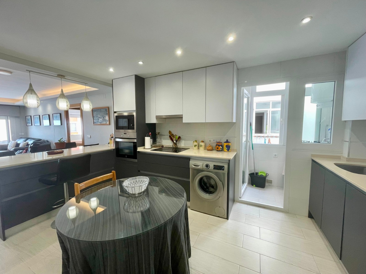 Se vende Apartamento Planta Media de 3 dormitorios en Costa Blanca, Alicante, España