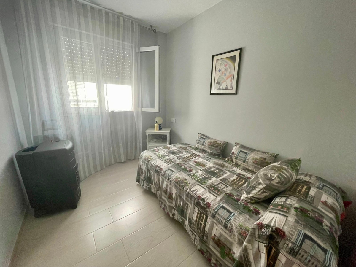 Se vende Apartamento Planta Media de 3 dormitorios en Costa Blanca, Alicante, España