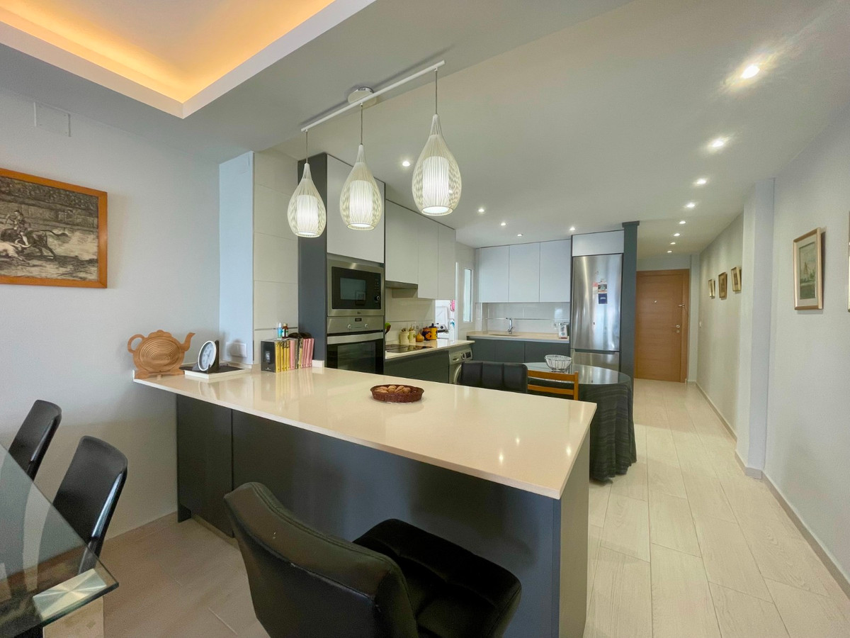Se vende Apartamento Planta Media de 3 dormitorios en Costa Blanca, Alicante, España