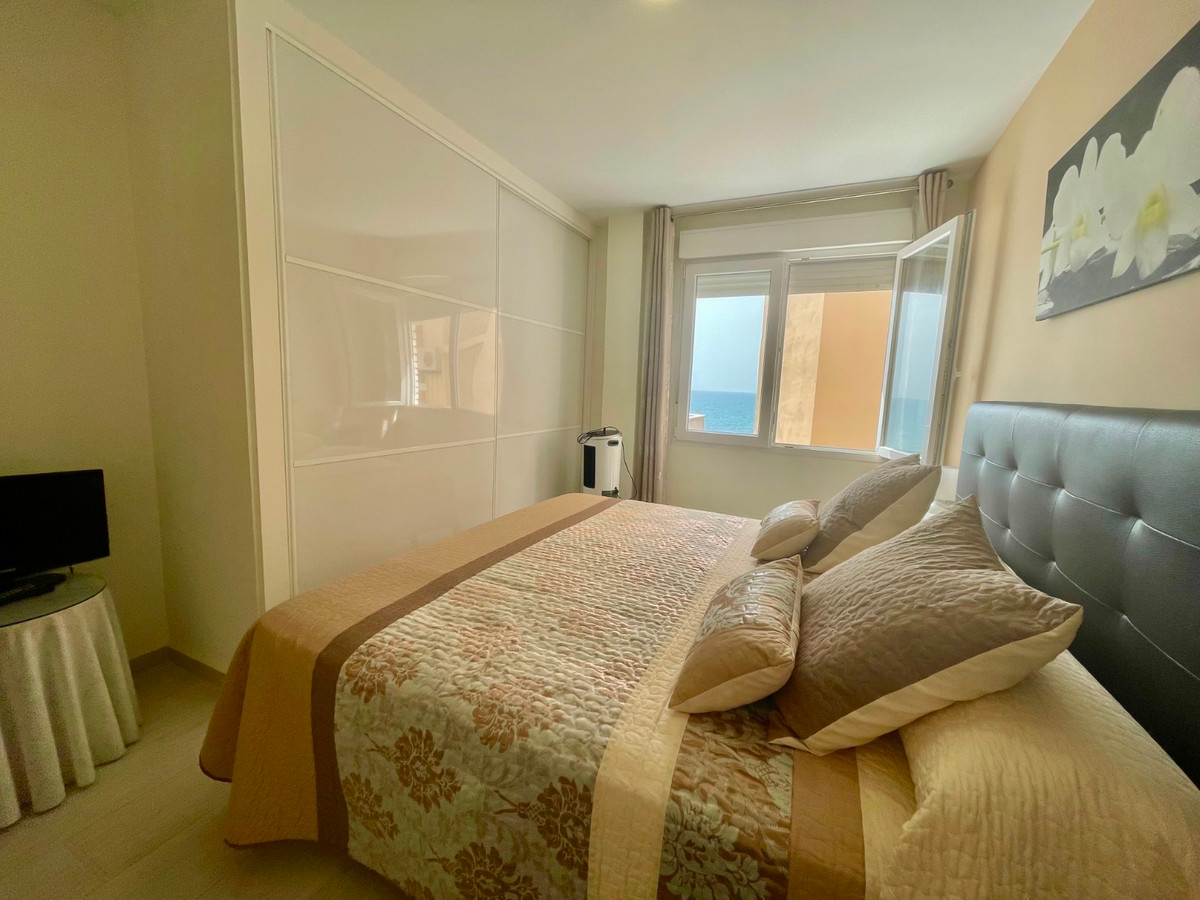 Se vende Apartamento Planta Media de 3 dormitorios en Costa Blanca, Alicante, España