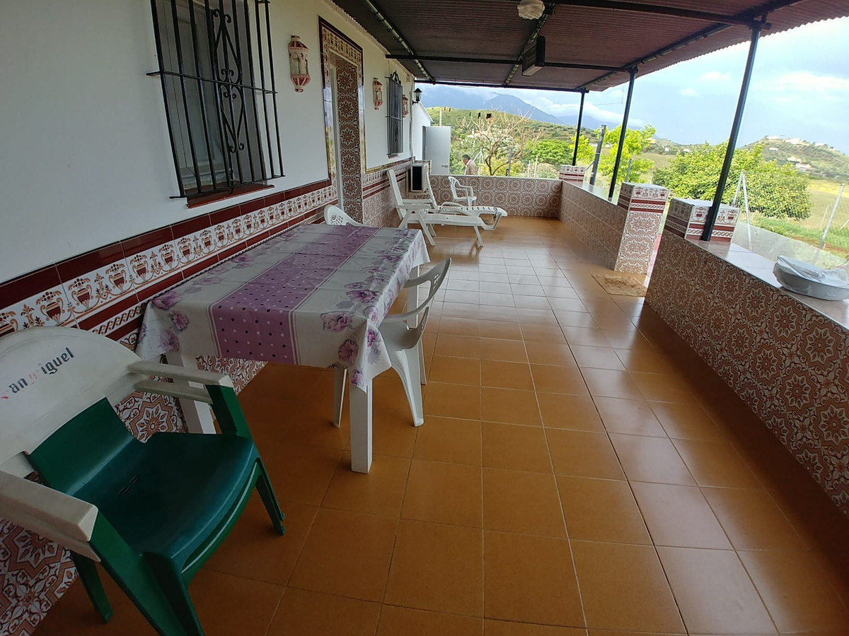 2 Bed Townhouse for sale in Entrerrios Málaga, Málaga, Spain