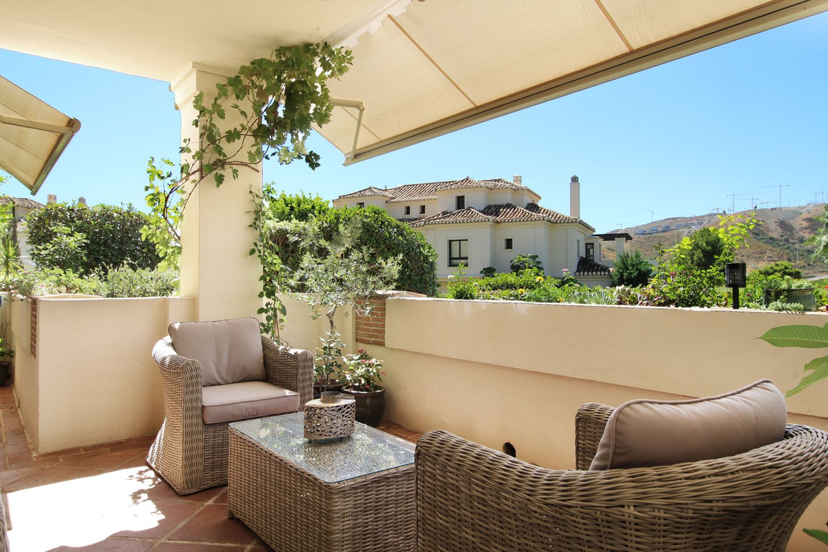 3 Bed Apartment for sale in Benahavís Costa Del Sol, Málaga, Spain