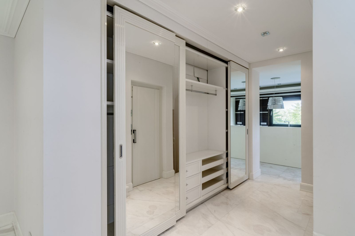 Se vende Villa - Chalet de 6 dormitorios en Costa Del Sol, Málaga, España