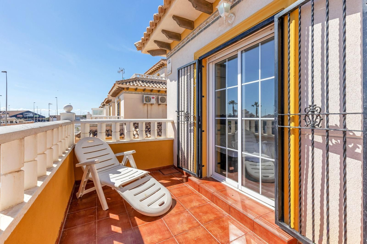 Se vende Pareada de 2 dormitorios en Costa Blanca, Alicante, España
