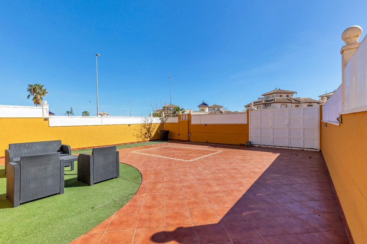 Se vende Pareada de 2 dormitorios en Costa Blanca, Alicante, España