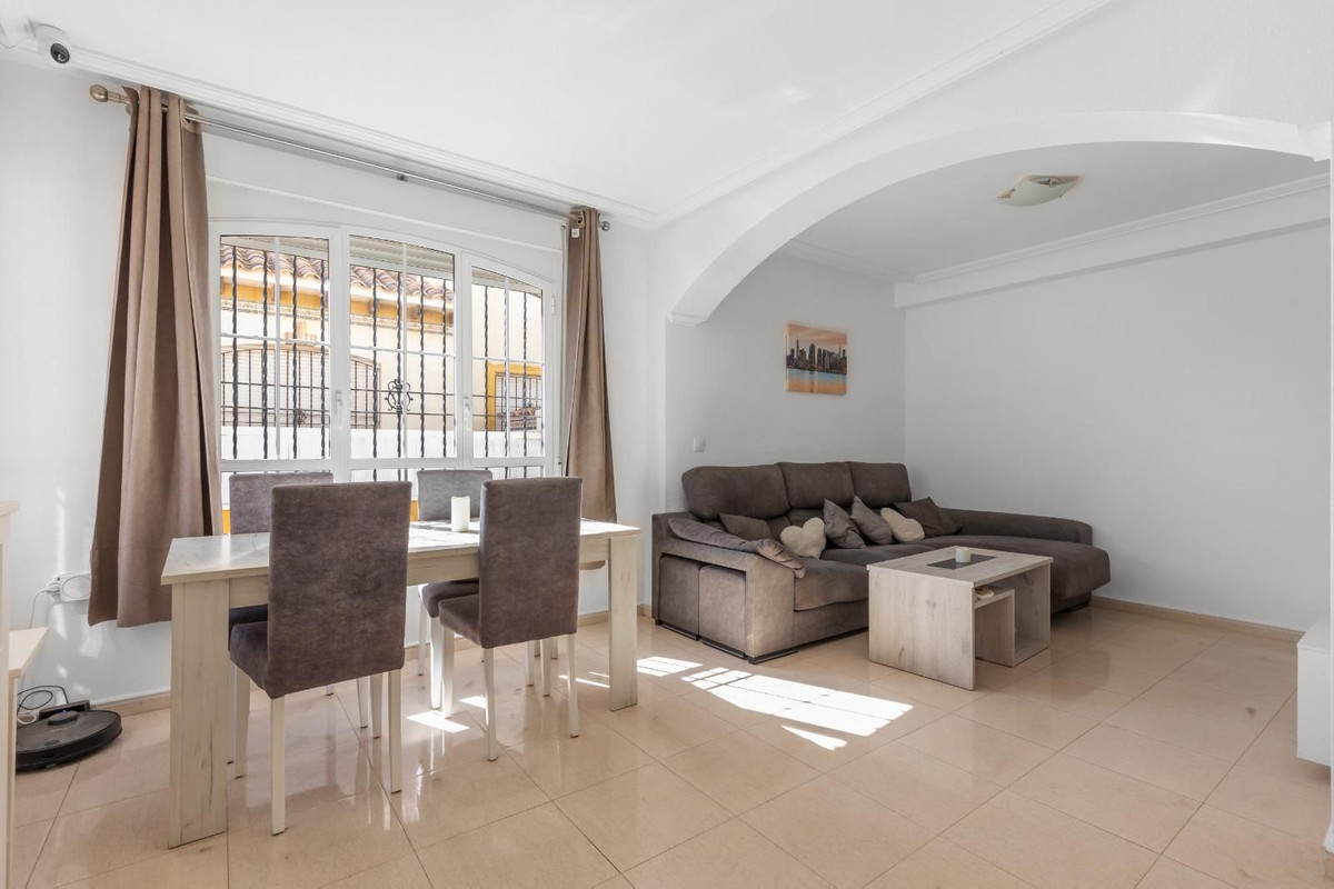 Se vende Pareada de 2 dormitorios en Costa Blanca, Alicante, España