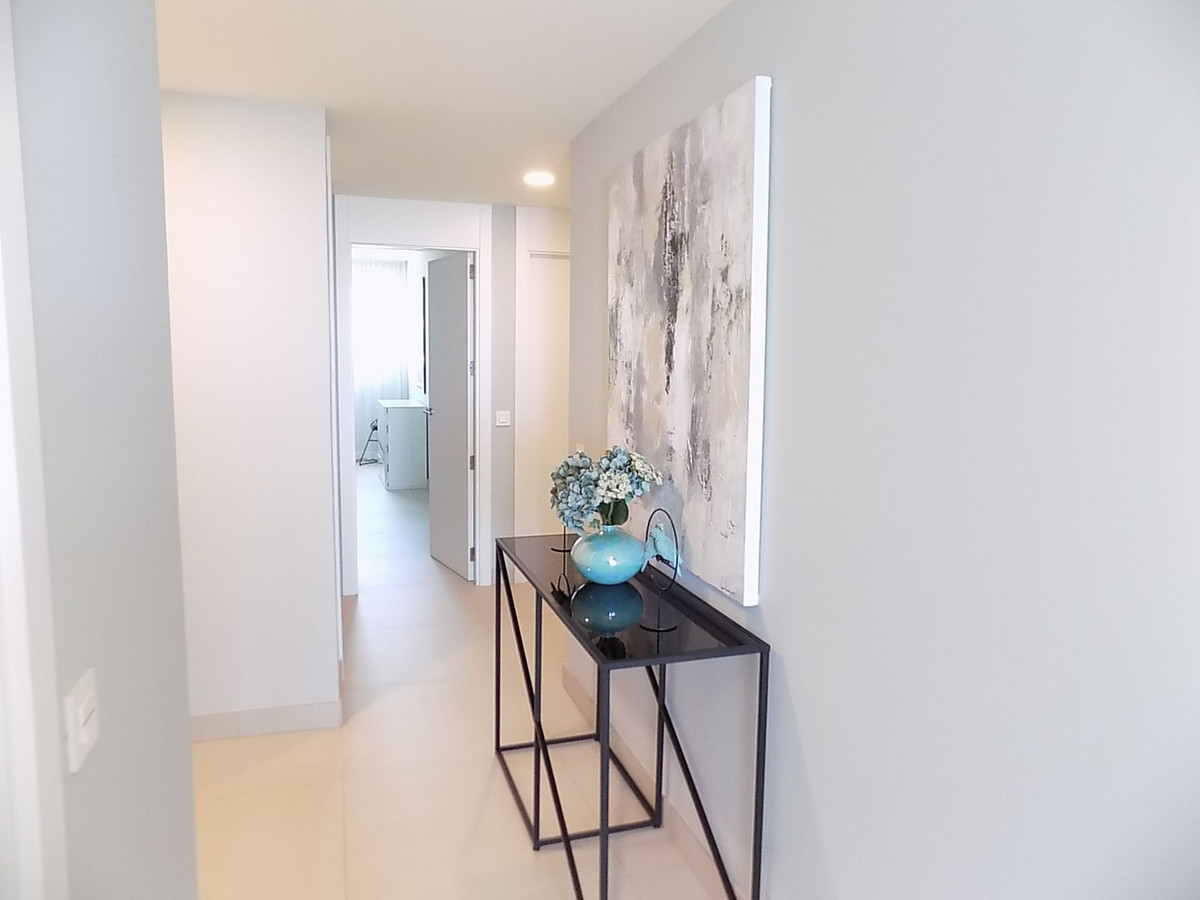 3 Bed Apartment for sale in Calanova Golf Costa Del Sol, Málaga, Spain