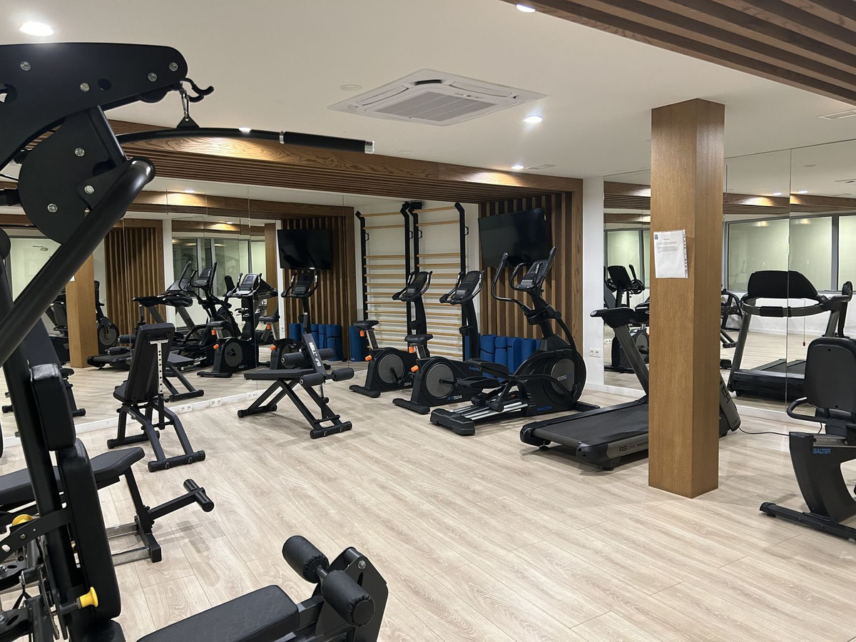 3 Bed Apartment for sale in Calanova Golf Costa Del Sol, Málaga, Spain