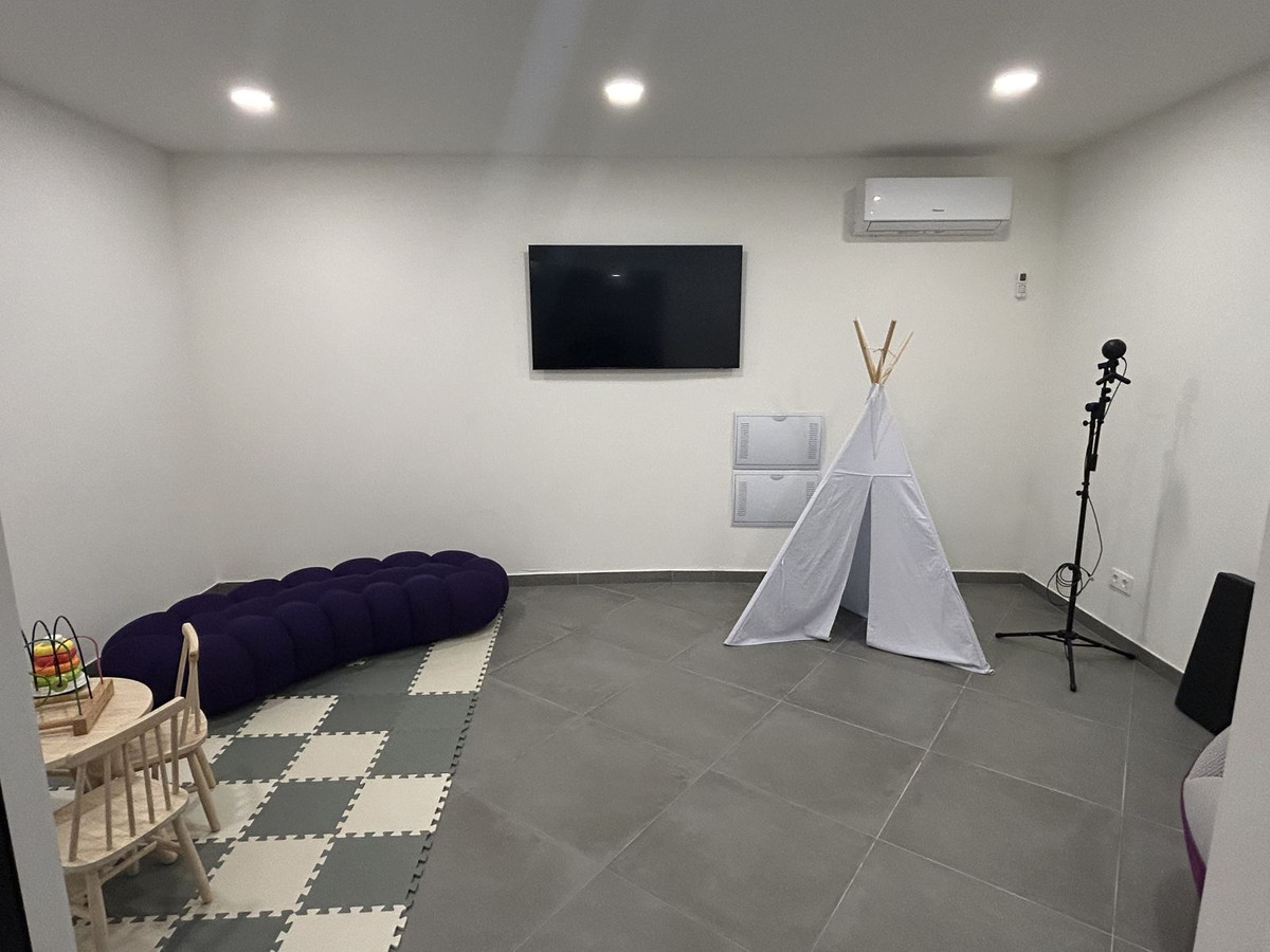 3 Bed Apartment for sale in Calanova Golf Costa Del Sol, Málaga, Spain