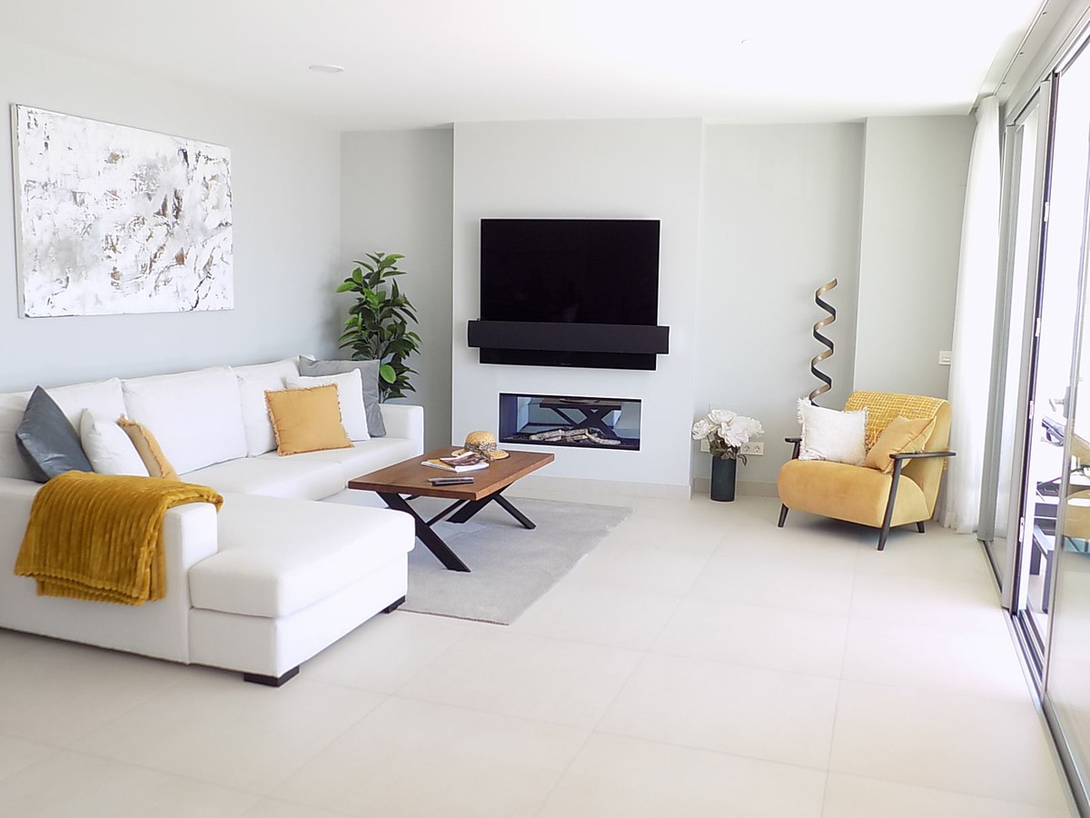 3 Bed Apartment for sale in Calanova Golf Costa Del Sol, Málaga, Spain