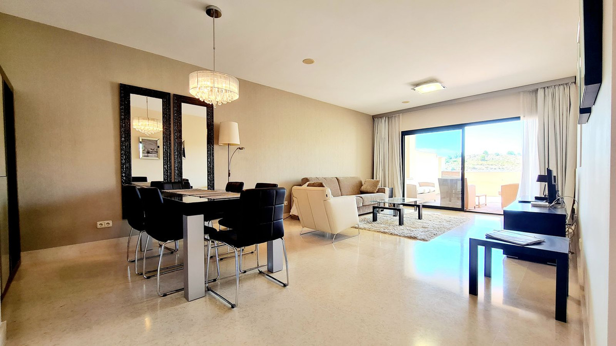 Se vende Apartamento Planta Media de 2 dormitorios en Costa Del Sol, Málaga, España