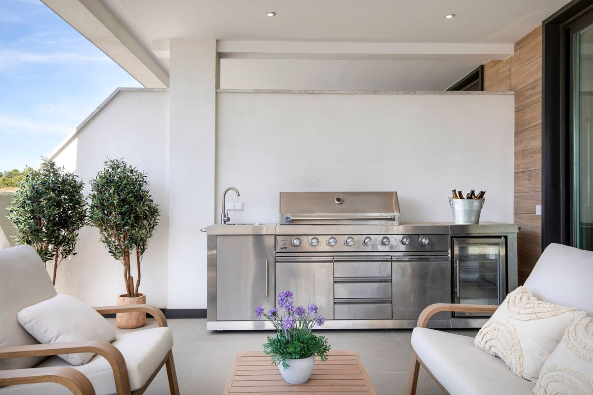 3 Bed Apartment for sale in Higueron Costa Del Sol, Málaga, Spain