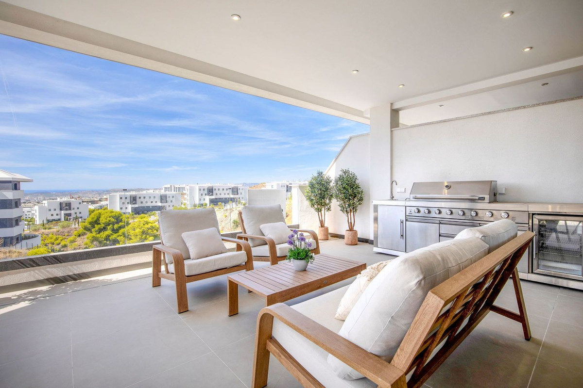 3 Bed Apartment for sale in Higueron Costa Del Sol, Málaga, Spain