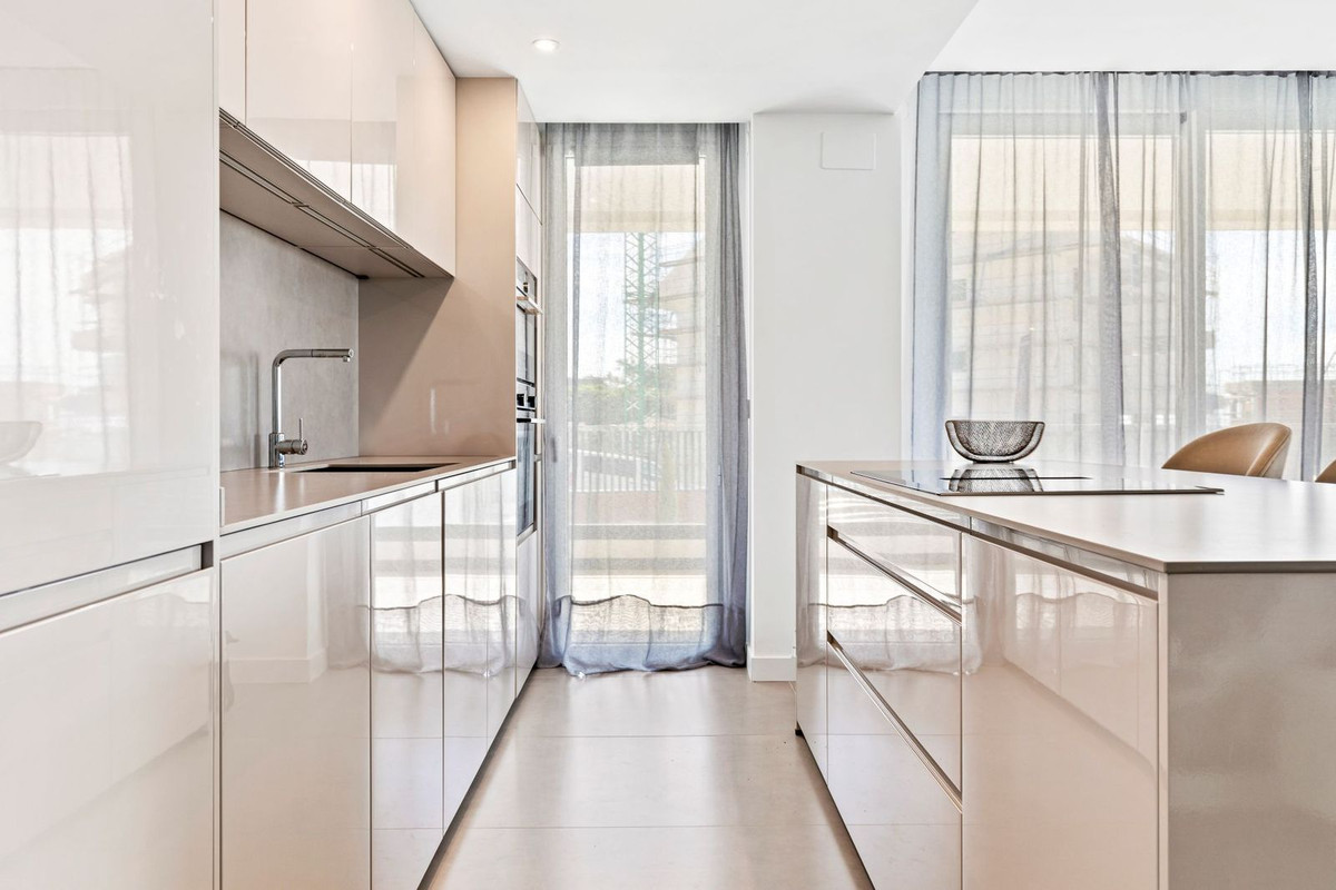 3 Bed Apartment for sale in Higueron Costa Del Sol, Málaga, Spain