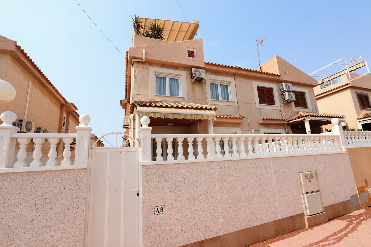 3 Bed Townhouse for sale in Torrevieja Costa Blanca, Alicante, Spain