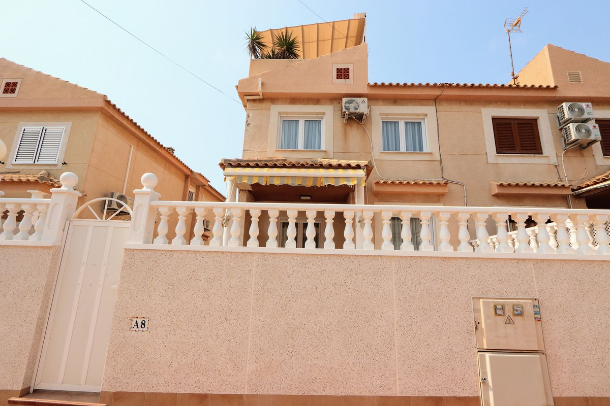 3 Bed Townhouse for sale in Torrevieja Costa Blanca, Alicante, Spain
