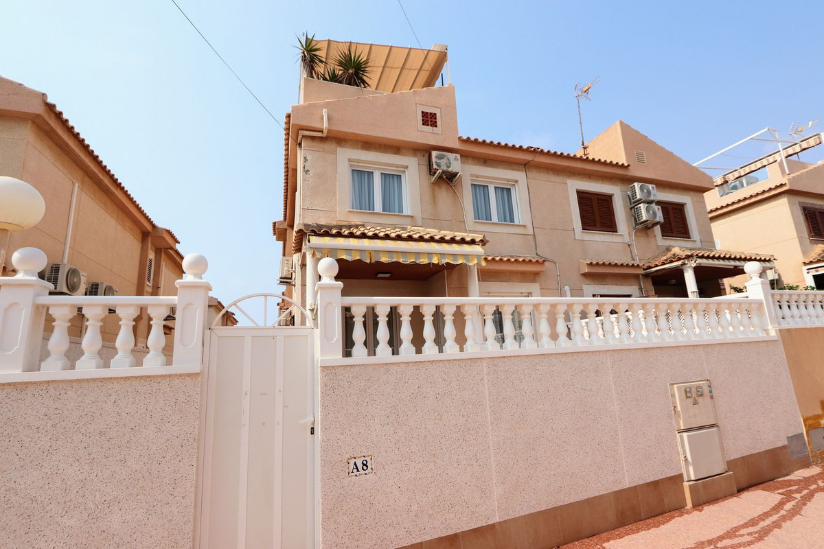 3 Bed Townhouse for sale in Torrevieja Costa Blanca, Alicante, Spain