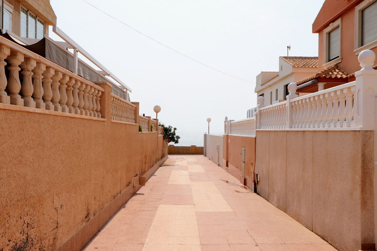 3 Bed Townhouse for sale in Torrevieja Costa Blanca, Alicante, Spain