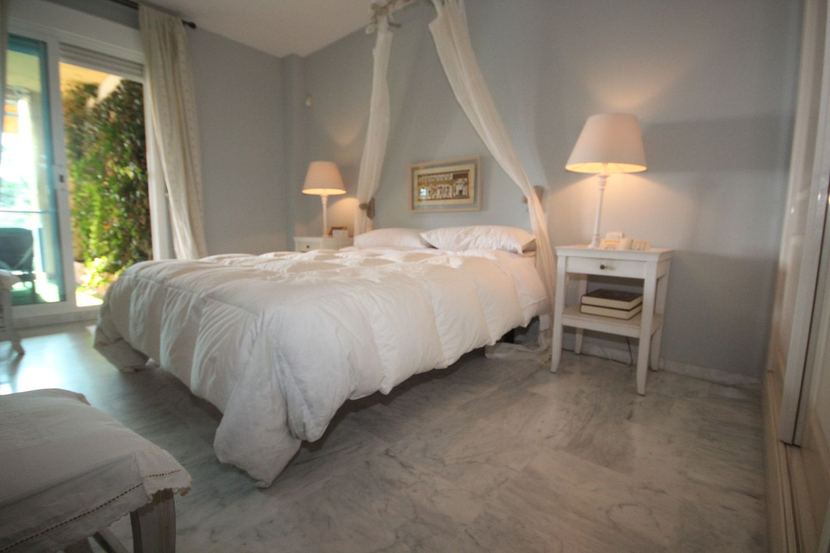 2 Bed Apartment for sale in Bahía De Marbella Costa Del Sol, Málaga, Spain