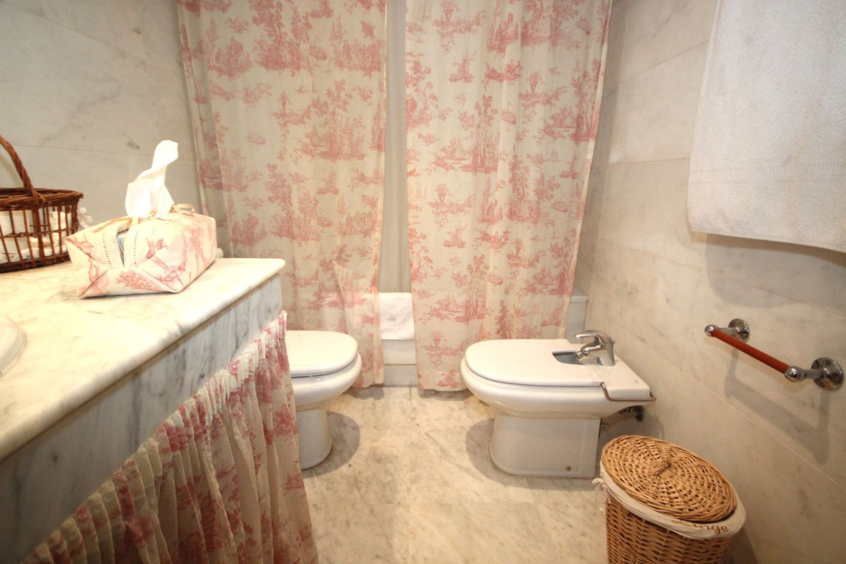 2 Bed Apartment for sale in Bahía De Marbella Costa Del Sol, Málaga, Spain