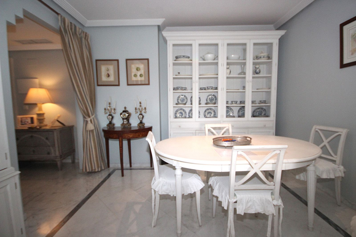 2 Bed Apartment for sale in Bahía De Marbella Costa Del Sol, Málaga, Spain