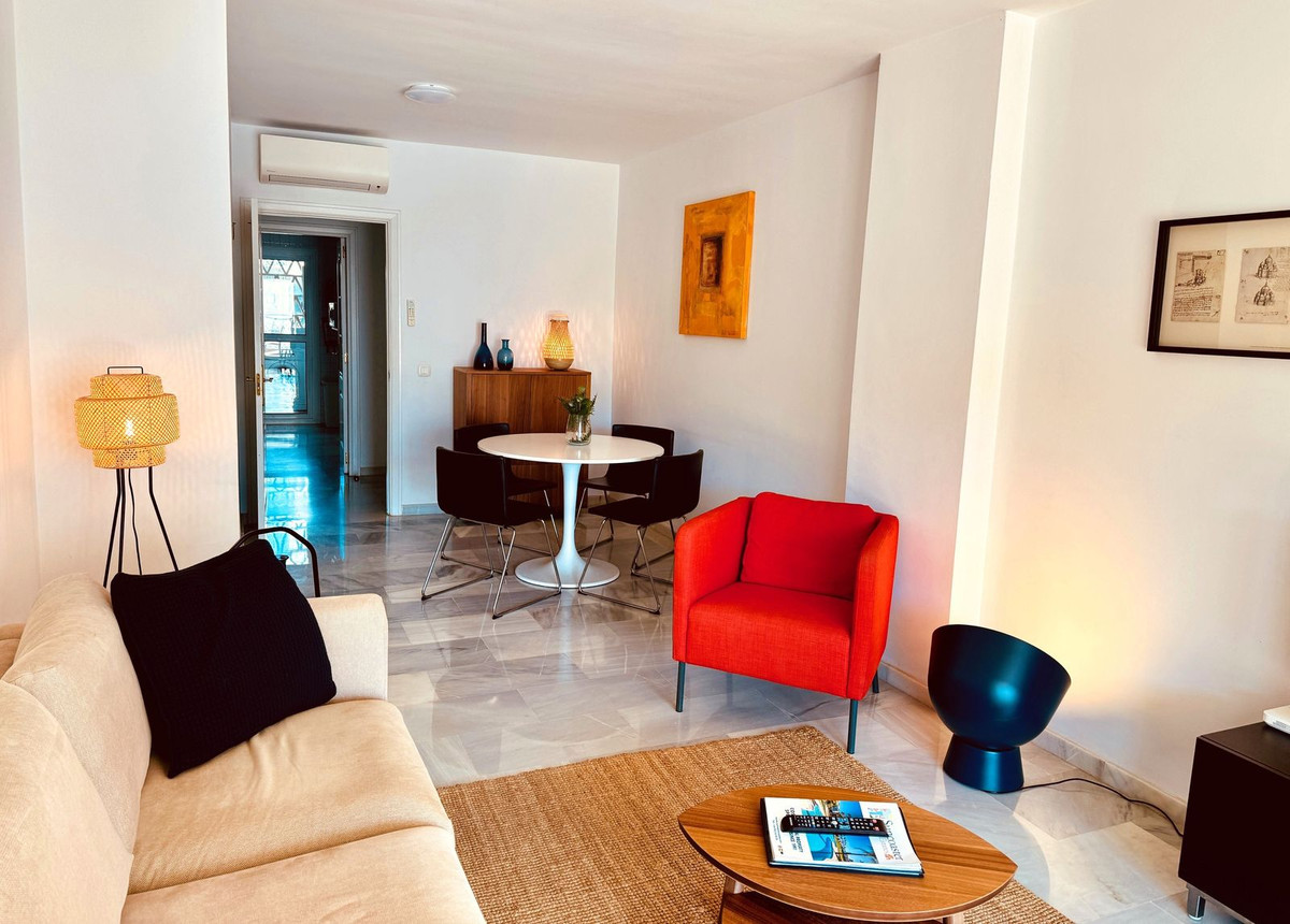 2 Bed Apartment for sale in Calahonda Costa Del Sol, Málaga, Spain