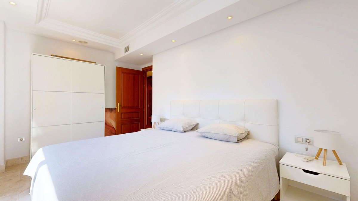 2 Bed Apartment for sale in Estepona Costa Del Sol, Málaga, Spain