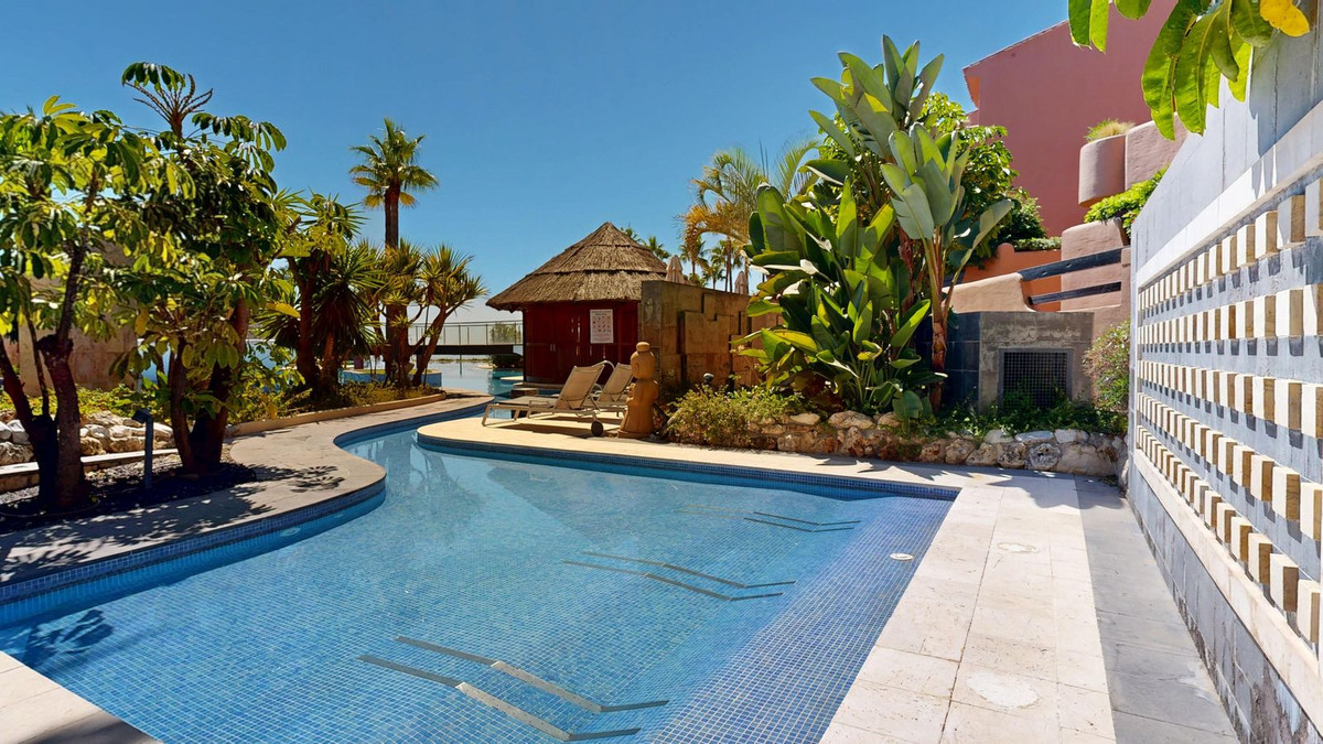 2 Bed Apartment for sale in Estepona Costa Del Sol, Málaga, Spain