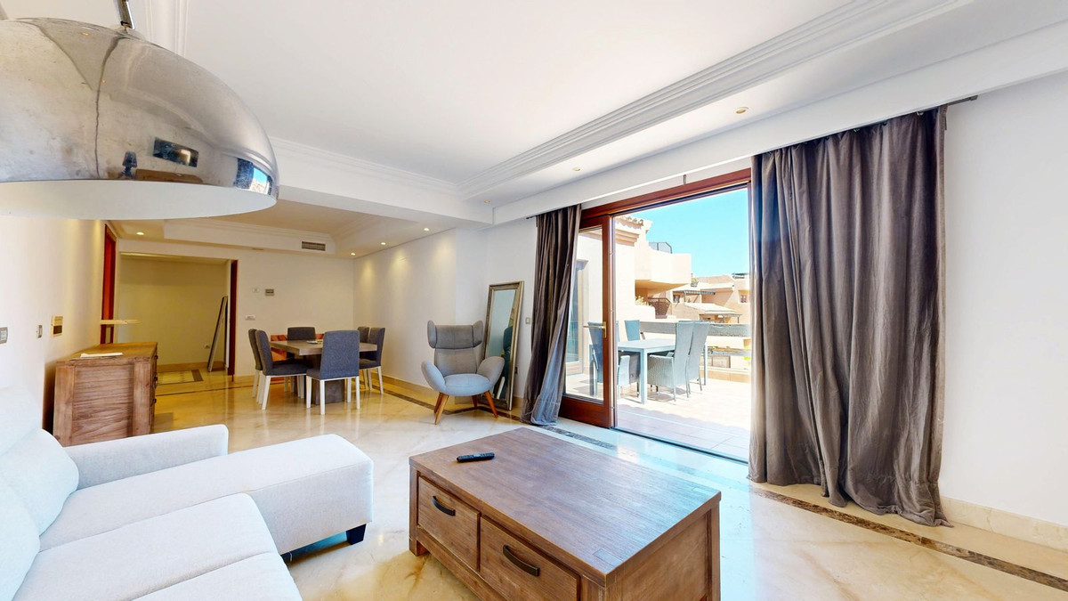 2 Bed Apartment for sale in Estepona Costa Del Sol, Málaga, Spain